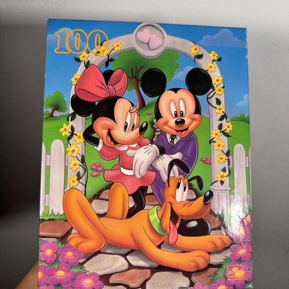 Vintage Walt Disney’s Mickey, Minnie And Pluto Puzzle‎ Brand New - Picture 1 of 3